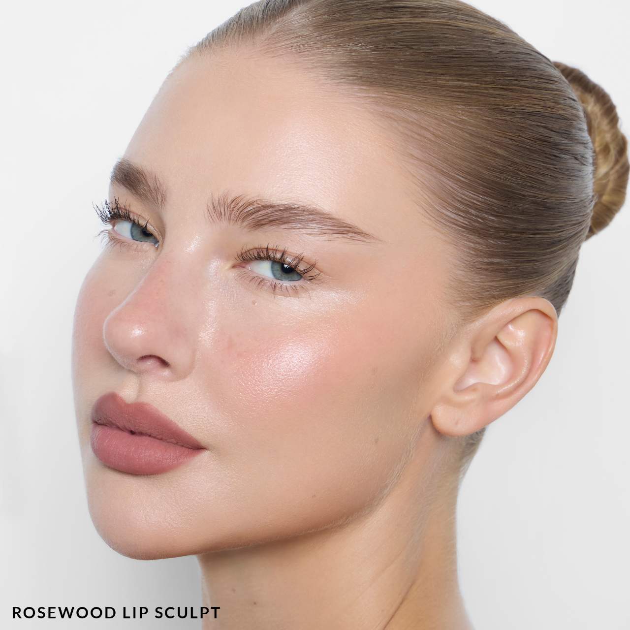 LIP SCULPT LONGWARE LINER