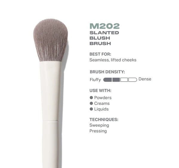 M202 SLANTED BLUSH BRUSH